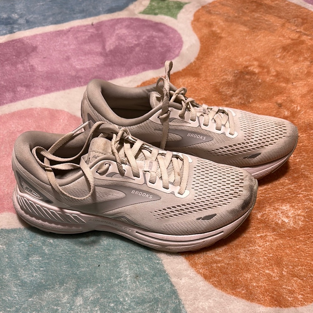 Brooks White Running Shoes